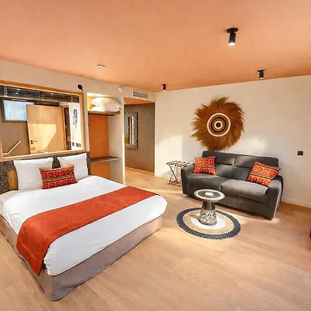 Hotel Le Royaume Des Lions Lumigny-Nesles-Ormeaux